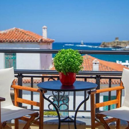 Seaview Stylish Flat In Andros - Walk To Beach Lejlighed Eksteriør billede